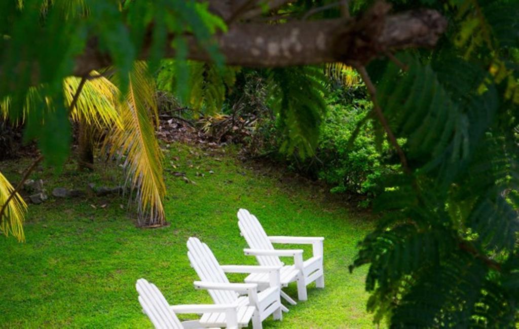 Being Villa Plymouth Exterior foto