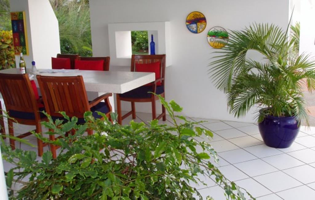 Being Villa Plymouth Exterior foto